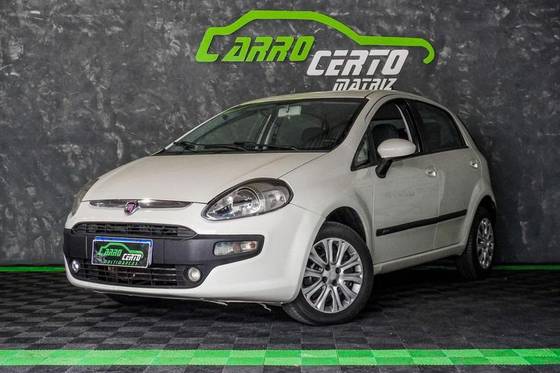 FIAT PUNTO 1.6 ESSENCE 16V FLEX 4P AUTOMATIZADO FIAT PUNTO 1.6 ESSENCE 16V FLEX 4P AUTOMATIZADO